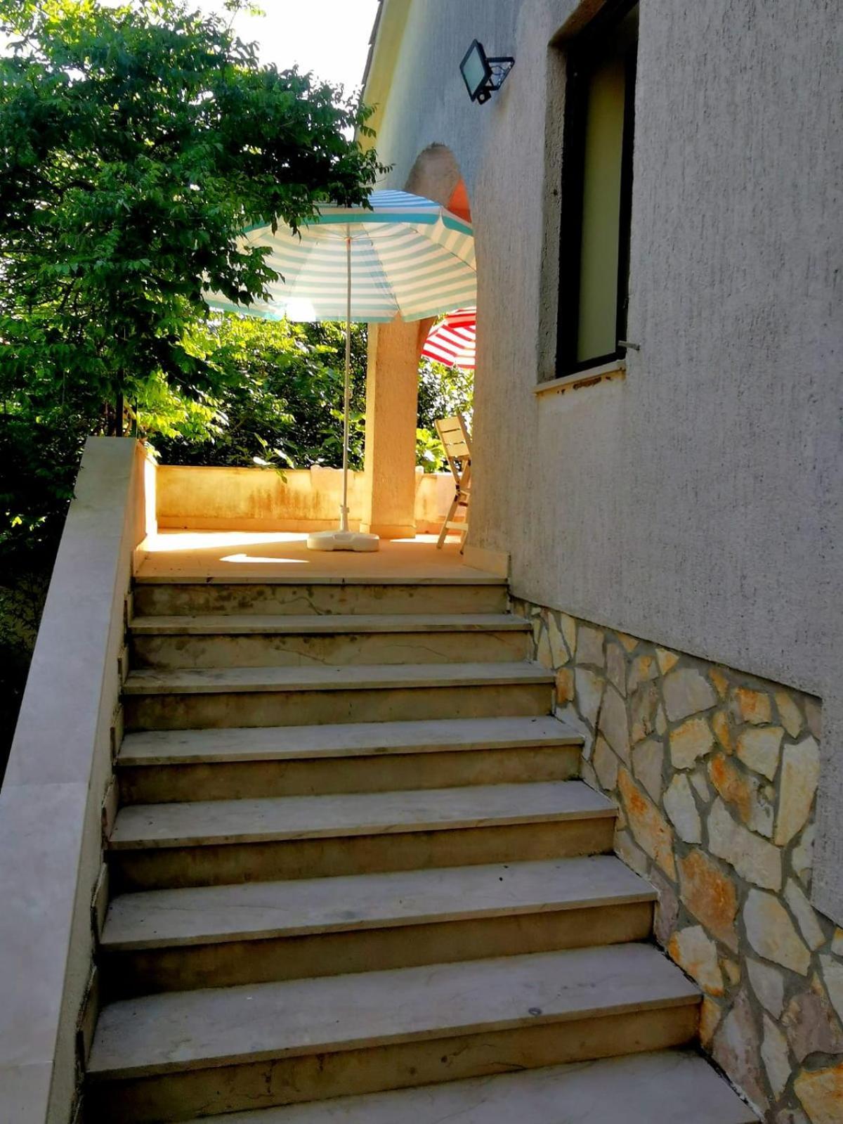 Villa Haus Convallaria Pinezići Exterior foto